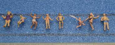 Preview: 8 badende oder schwimmende Figuren